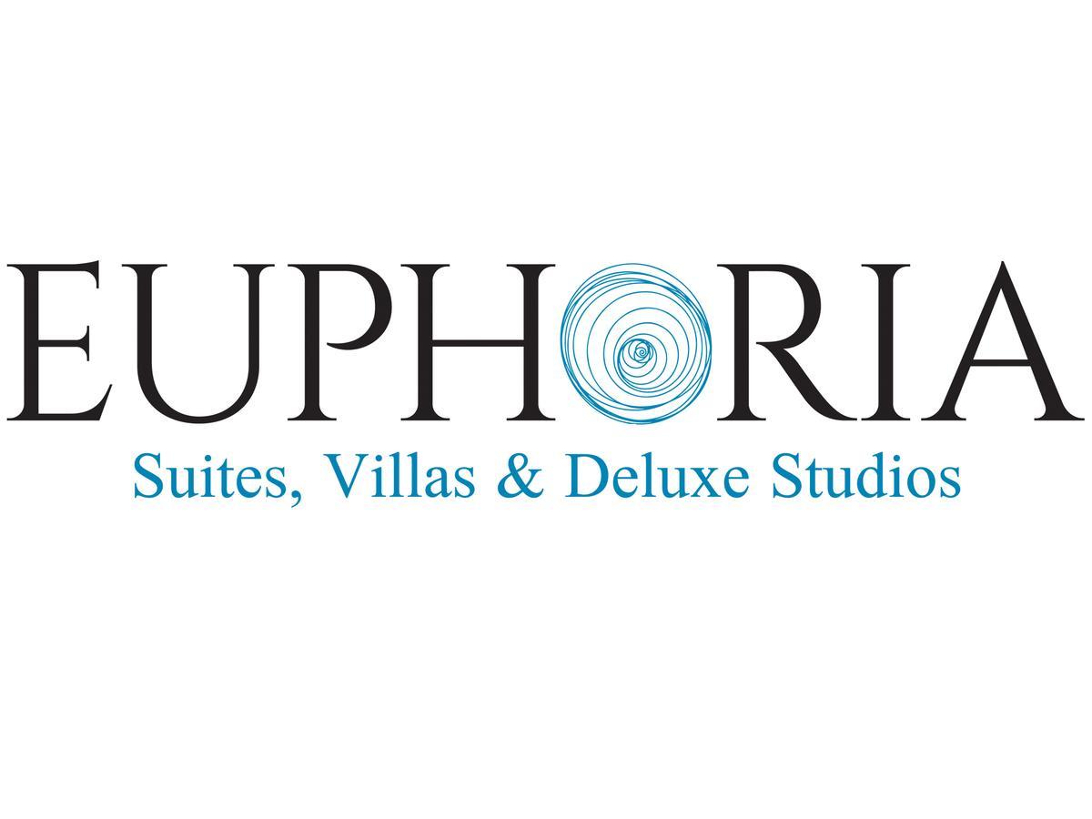 Euphoria Suites & Deluxe Studios ฟิรา ภายนอก รูปภาพ